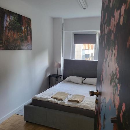 Studio Zelazna Rooms Near Old Town Warsawa Bagian luar foto
